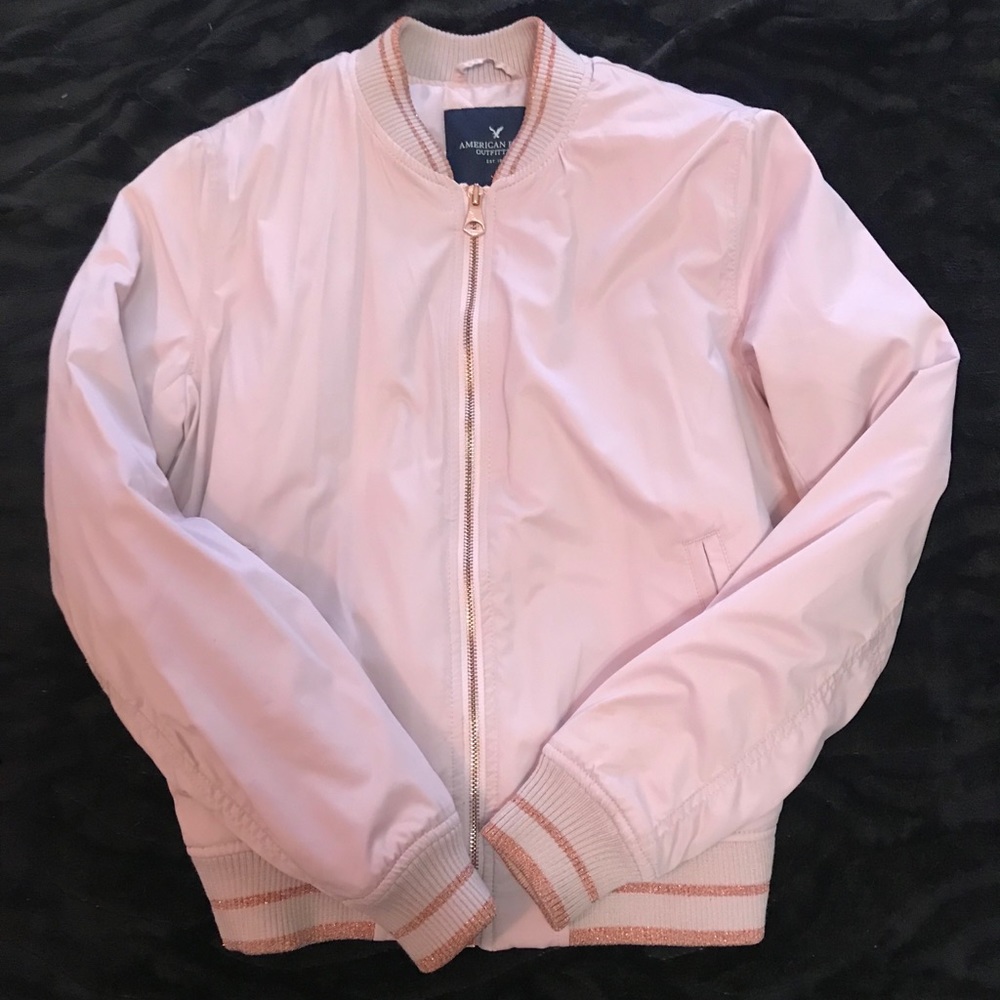 Rose pink bomber! Super cute for fall and spring🌸